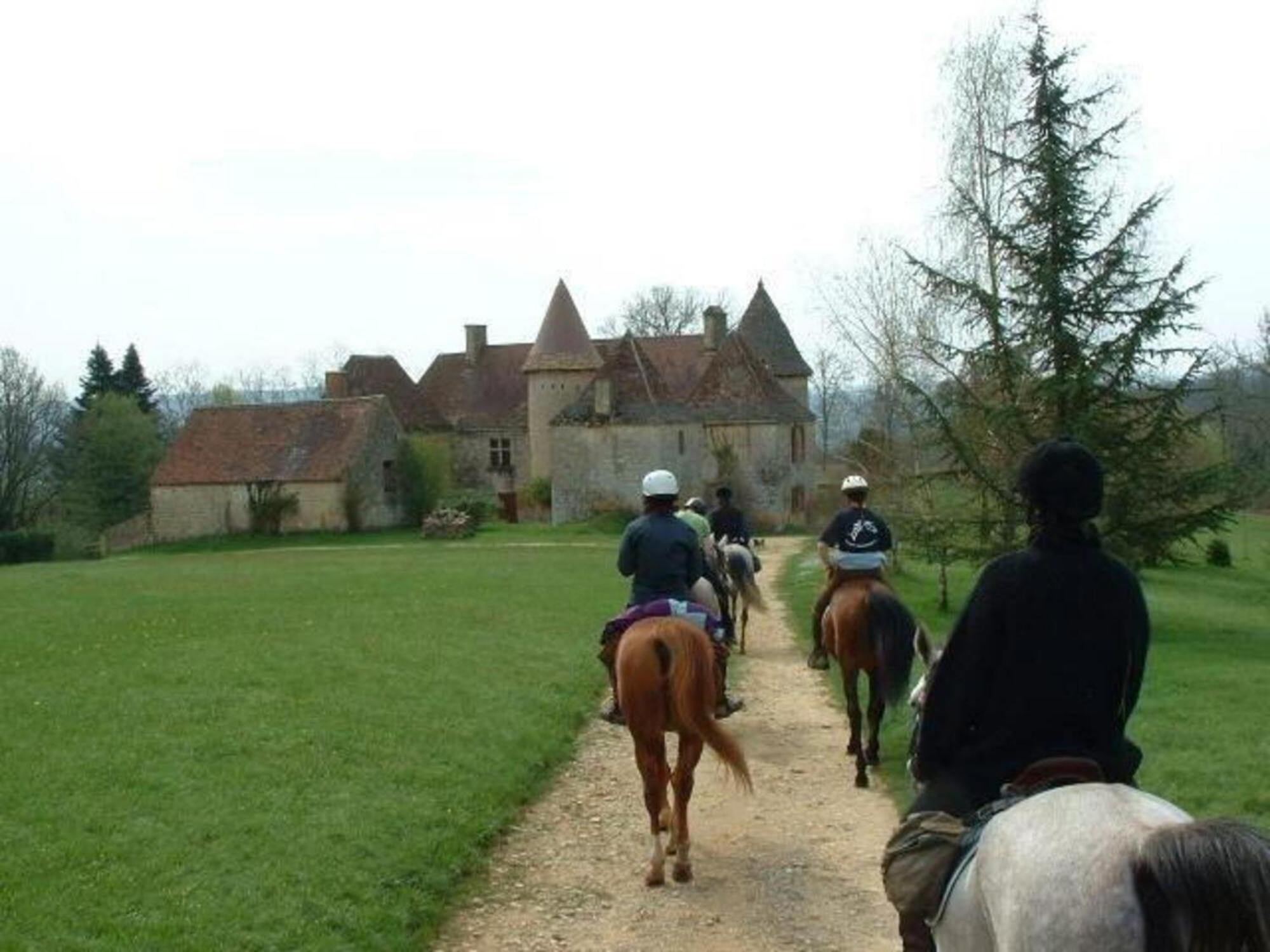 Villa Centre Equestre Du Passe Temps Dégagnac Exterior foto